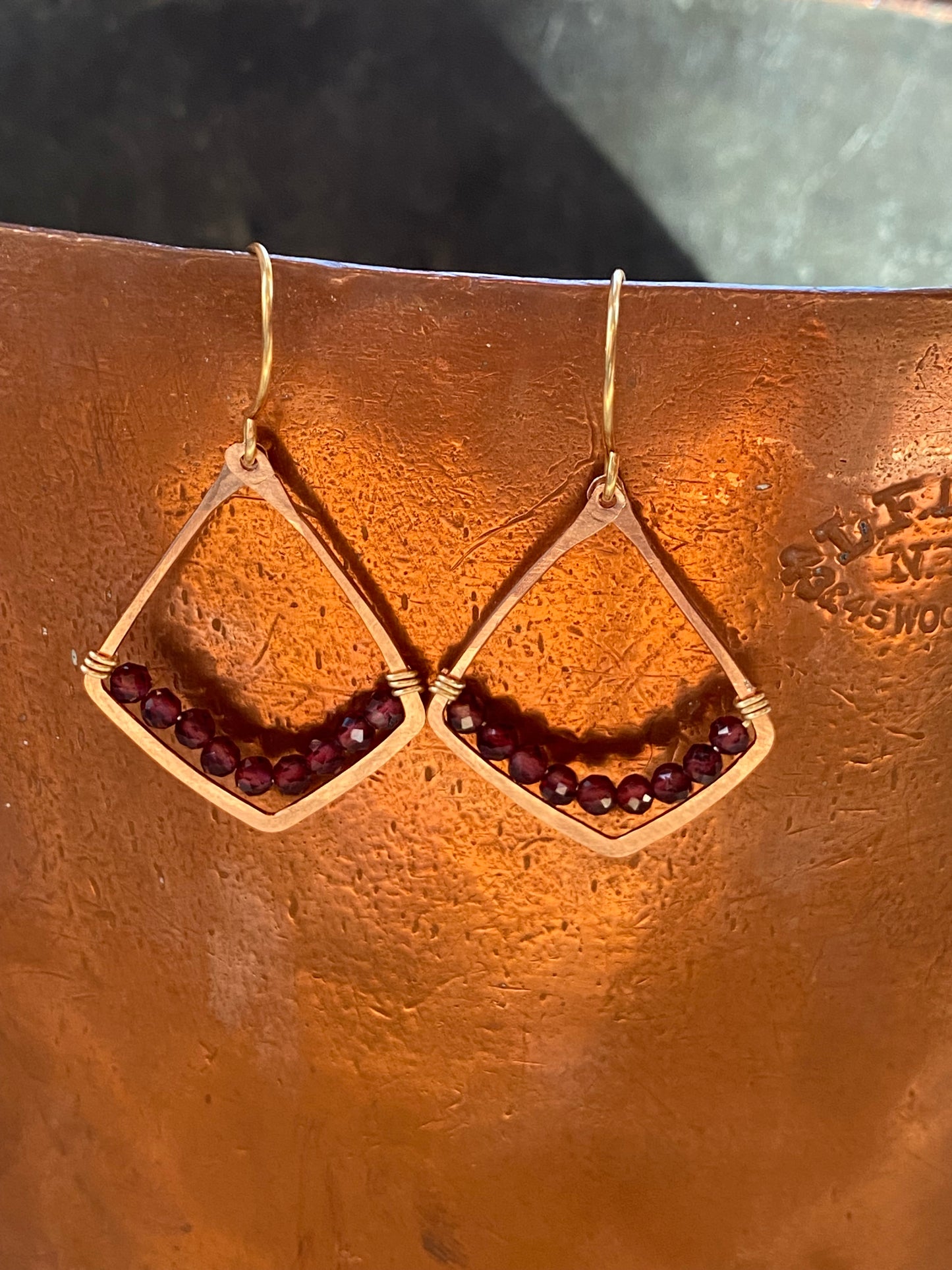 garnet and copper kites